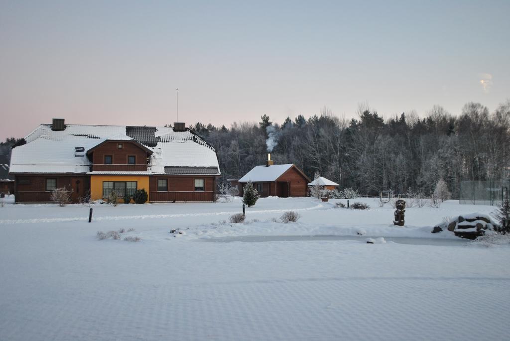 Girele Casa de hóspedes Šiauliai Exterior foto