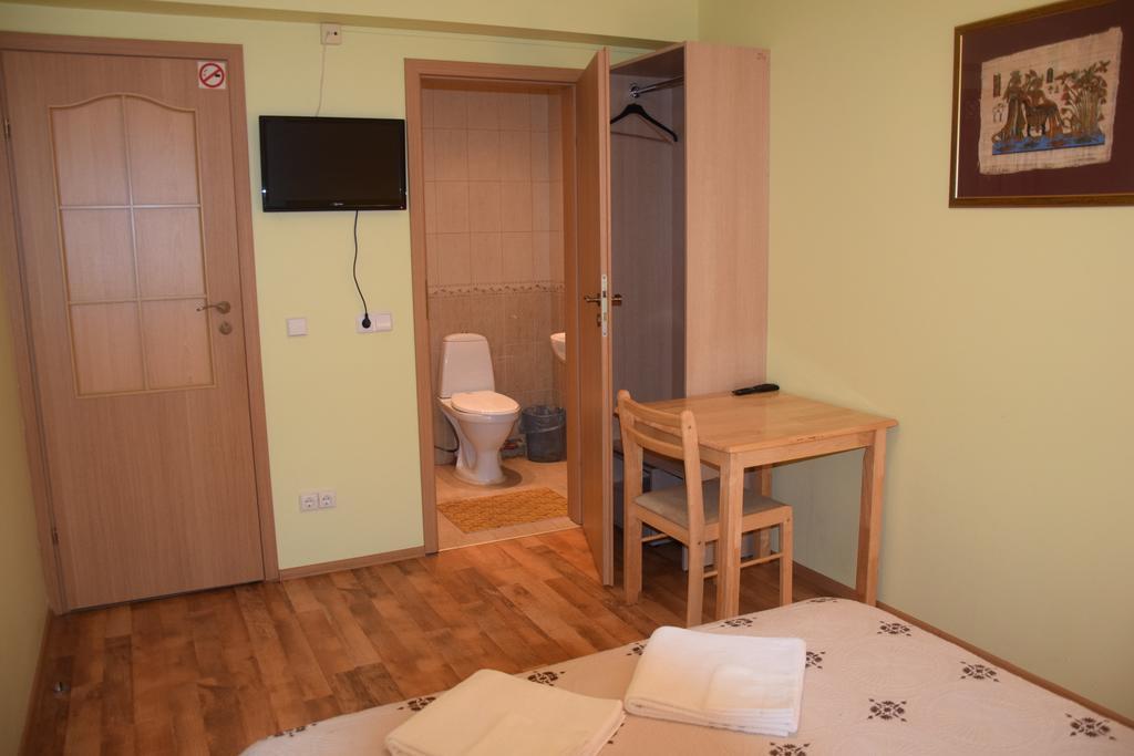 Girele Casa de hóspedes Šiauliai Exterior foto