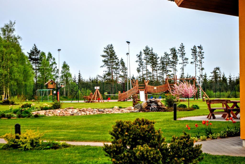 Girele Casa de hóspedes Šiauliai Exterior foto